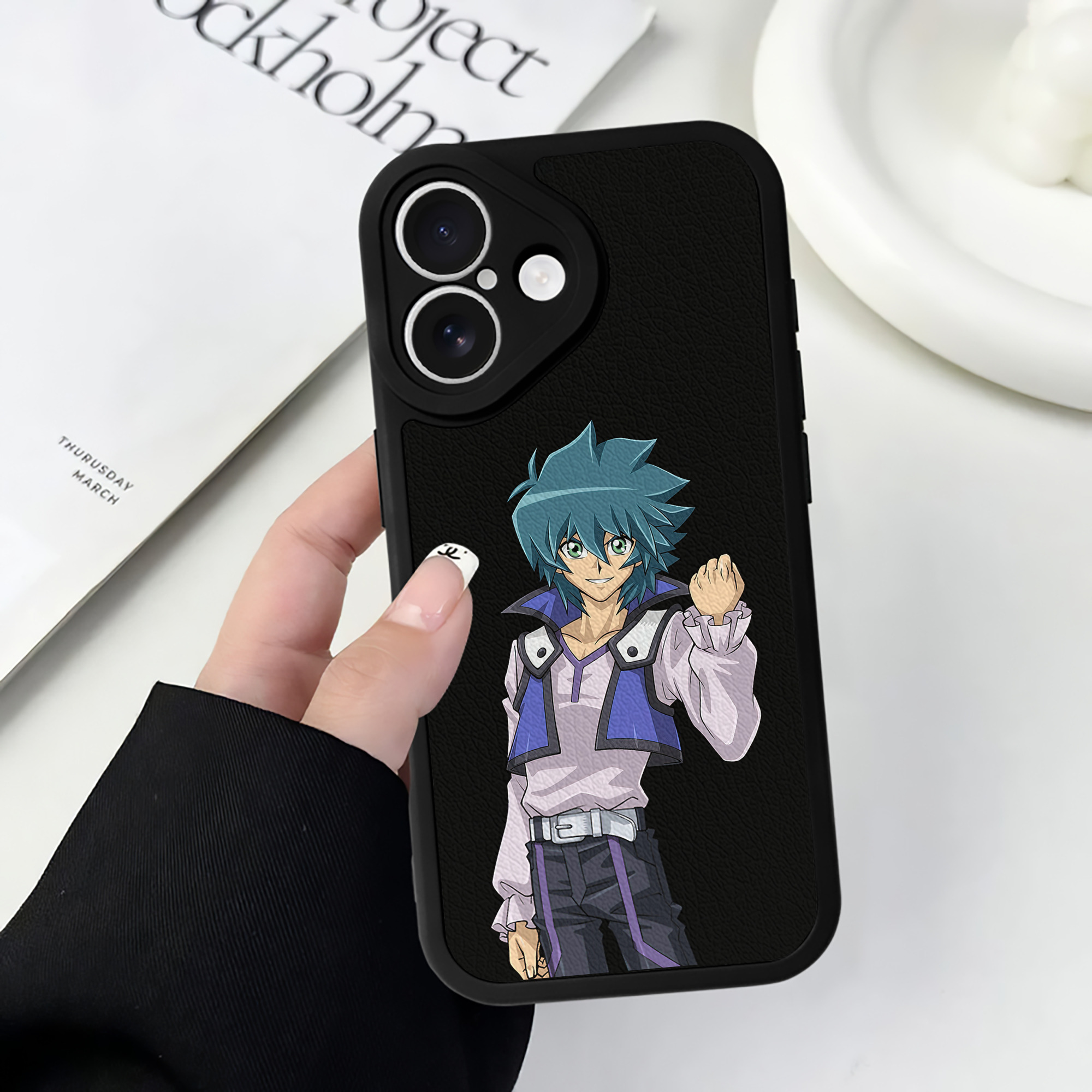 遊☆戯☆王 Yu-Gi-Oh! 【iPhone 16シリーズ対応】シリコンスマホケース（レザー調） 材質：シリコン